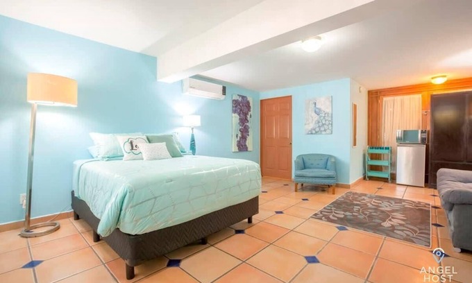 Esterito Apartamento | Cozy Casita Perfect for a Solo Traveler or Couple