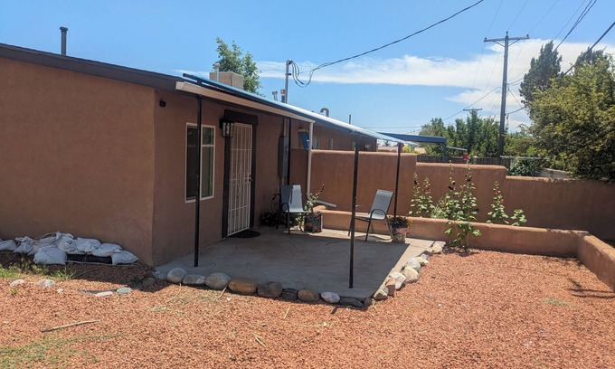 Southside Casa | Cozy Casita