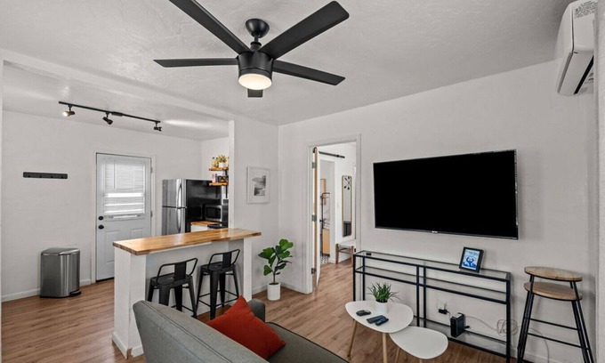 Rincon Heights Casa | Cozy Casita Walking to U of A