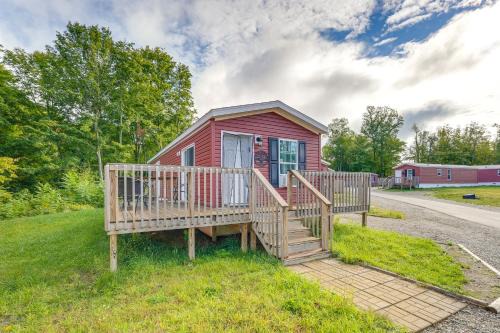 Cassopolis Casa | Cozy Cassopolis Cabin, Near Parks and Golfing!