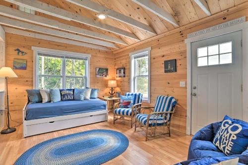 Cedarville Casa | Cozy Cedarville Cottage - Walk to Lake Huron!