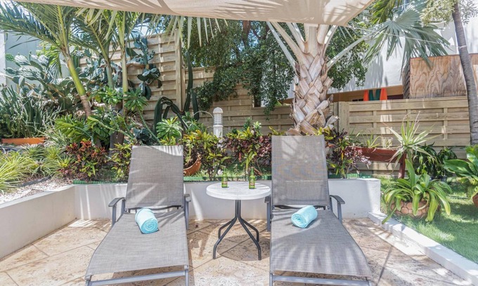 Boegoeroei Apartamento | Cozy Central Quiet Close to the Beach Pool