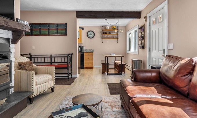 Stratton and Bromley Ski Areas Casa | Cozy Chalet 12 Min to Stratton, 7 Min to Bromley & 15 Min to Manchester