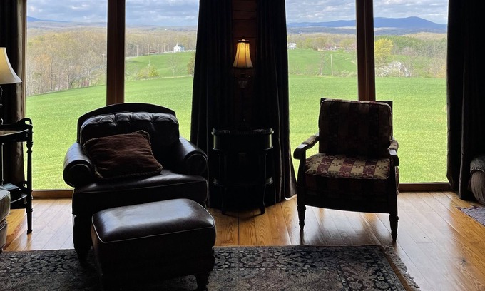 Ridgeway Chalet De Esquí | Cozy Chalet with beautiful Country Vista