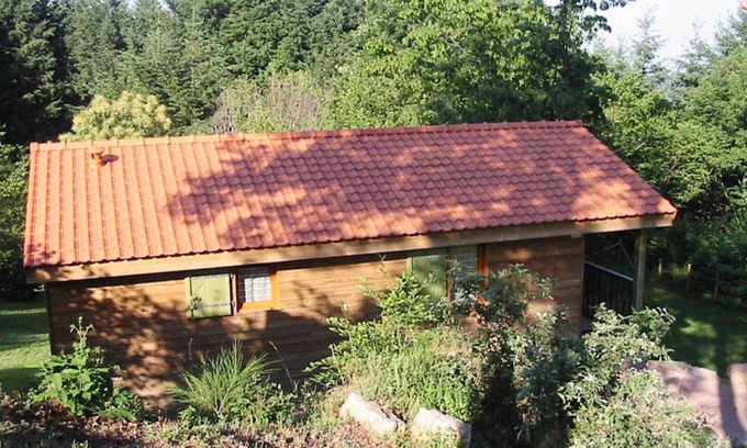 Les Noes Cabaña | Alquiler chalet con terraza privada en los Montes de la Madeleine, admite mascotas, actividades al aire libre
