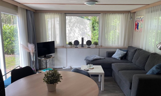 Municipality of Epe Chalet De Esquí | Cozy chalet with sauna: the Veluwe Flirt