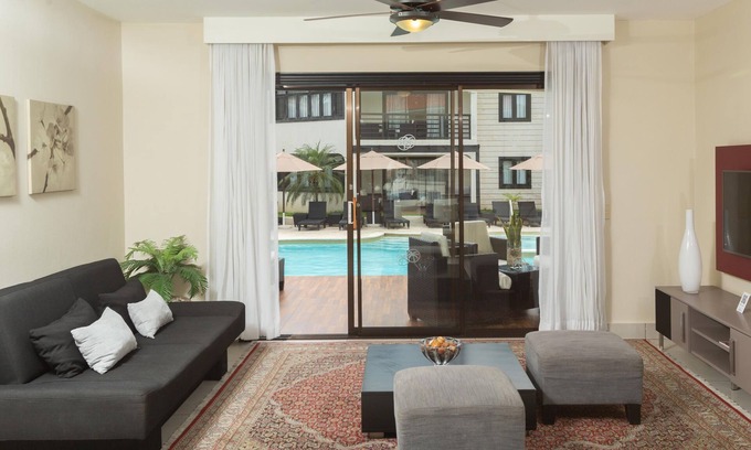 Munoz Apartamento | COZY & CLEAN 1 Bedroom Royal suite 5 star amenities