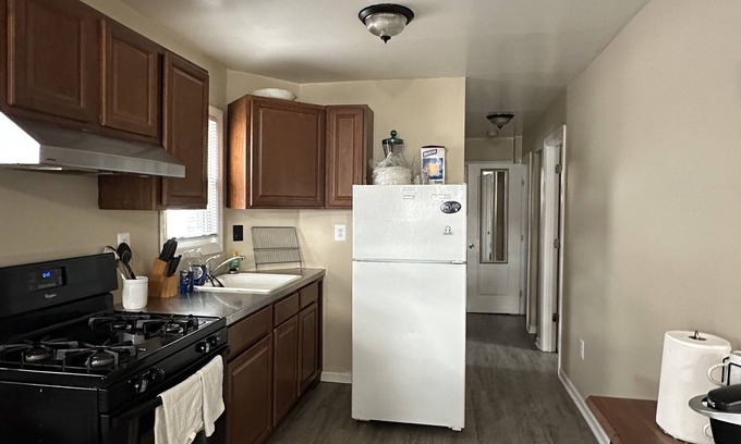 Manasquan Casa | Cozy, clean house on Manasquan, 5 min walk to beach.