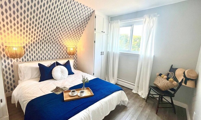 Port Dover Apartamento | Cozy Coastal Apartment