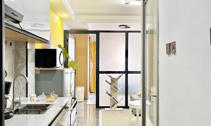 Kileleshwa Casa | Cozy, complete touch of African Beauty décor! catch great Sunrise & Sunset Views