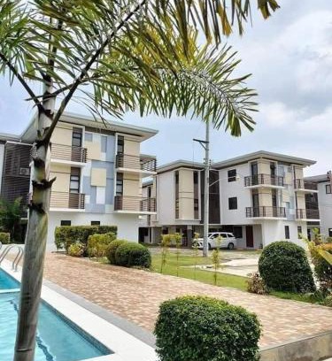 Talisay Apartamento | Cozy Condo Almond drive 1BR Talisay SRP w pool