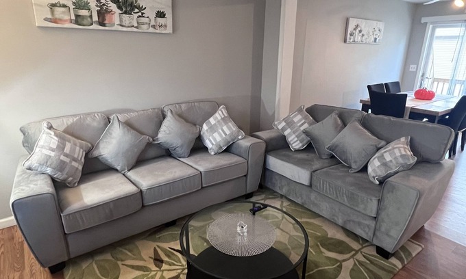 East Haven Condominio | Cozy condo close to downtown New Haven