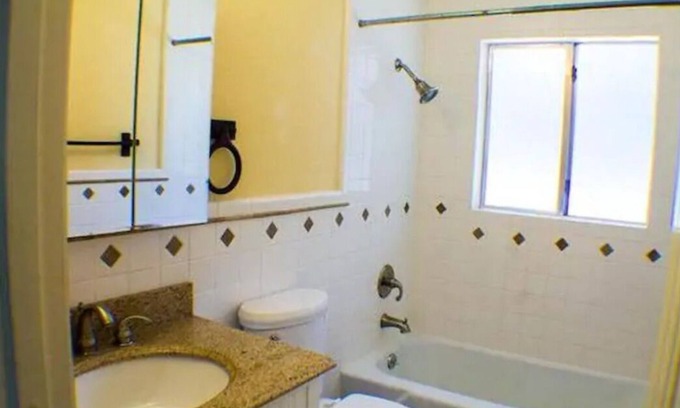 West Campus Apartamento | Cozy Condo
