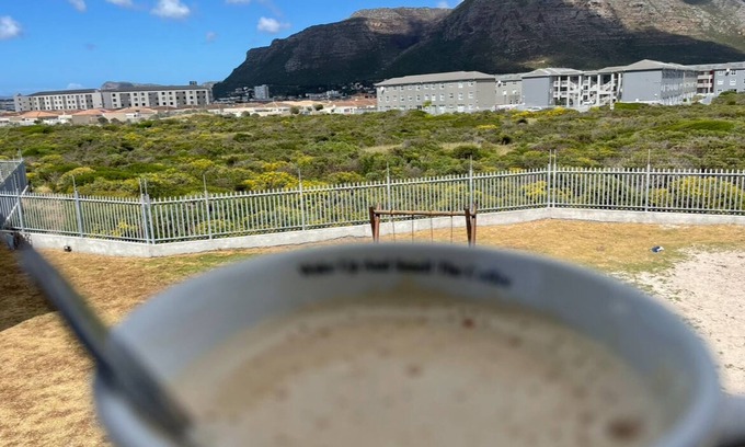 Muizenberg Apartamento | Cozy corner apartment Muizenberg 2-bedroom apartment with WiFi