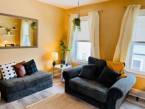 Waukegan Apartamento | Cozy Corner, stylish 1bed near Navy Base!