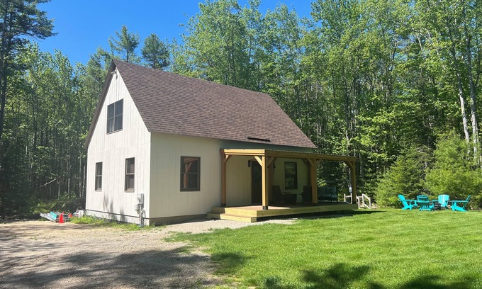 Kennebunk Cabaña | Cozy Cottage 1 m to Dock Square &Ocean Sun-Sun rental,Book before to late!