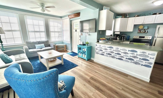 Candler Cabaña | Cozy Cottage At Lake Weir