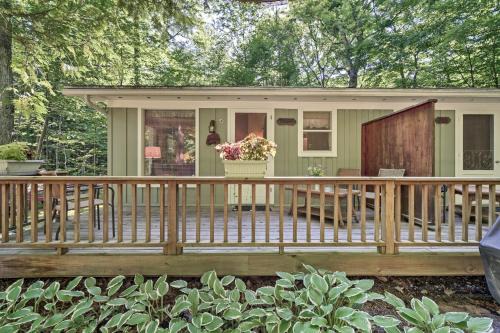 Fish Creek Casa | Cozy Cottage Duplex Walk to Peninsula State Park!