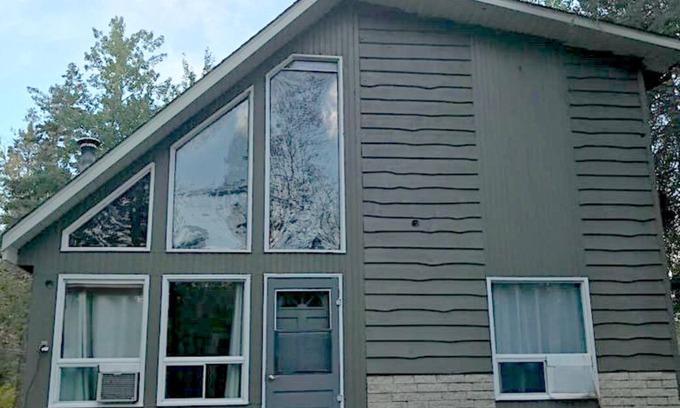Arnes Cabaña | Cozy cottage in Arnes, 5 minute walk to Winnipeg lake