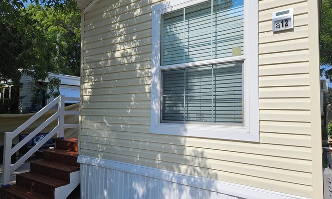 Big Pine Key Casa | Tiny House, 30 min from Key West, free parking and pool