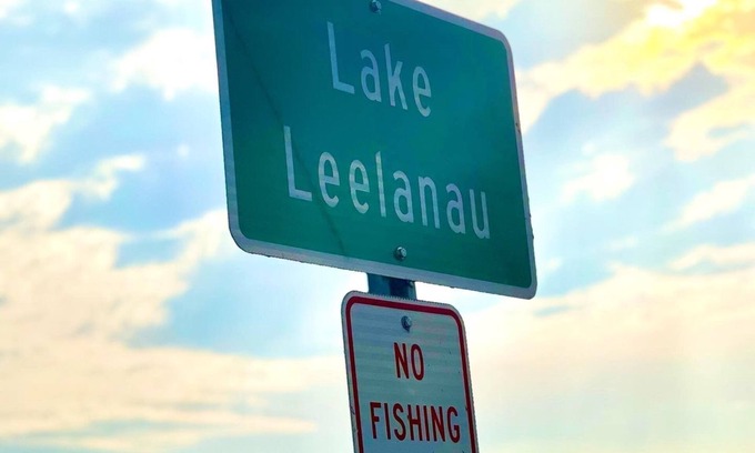 Lake Leelanau Cabaña | Cozy Cottage in Lake Leelanau PERFECT for couples / Leelanau County experience!
