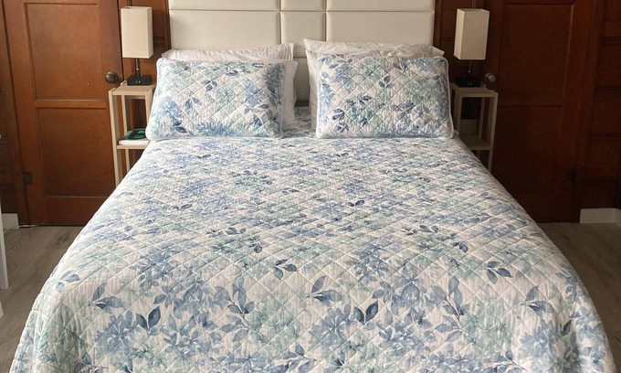 Ocean Beach Cabaña | Cozy Cottage In Ocean Beach just 2 blocks from the Sand!