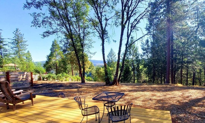 Apple Hill Cabaña | Cozy cottage in the heart of Apple Hill