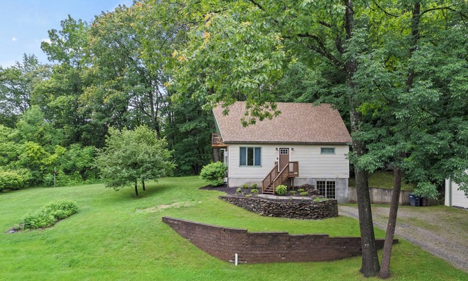 Shaftsbury Casa | Cozy cottage in the Green Mountains