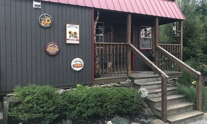 Union Cabaña | Cozy Cottage near Rabbit Hash, Kentucky