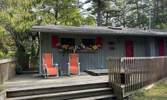 Sturgeon Bay Cabaña | ¡Acogedora cabaña disponible para las semanas y fines de semana de otoño!