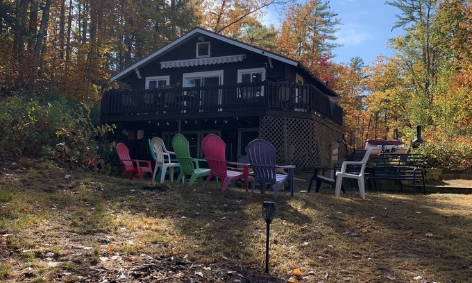 East Wakefield Cabaña | Cozy cottage on Belleau Lake!