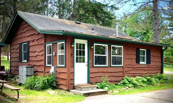 Three Lakes Cabaña | Cozy Cottage on Maple Lake in Three Lakes, WI