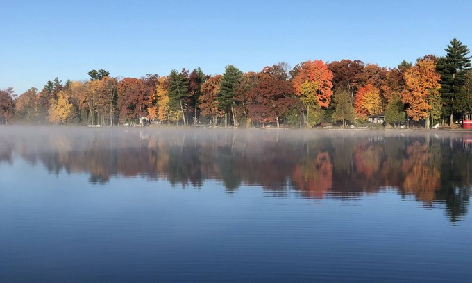 White Cloud Cabaña | Cozy cottage on Robinson lake