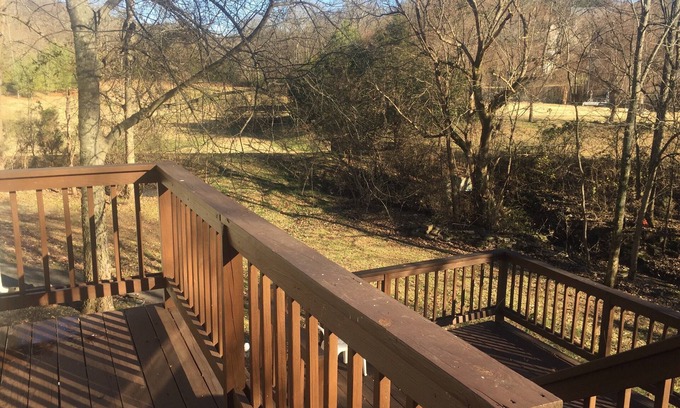 Franklin Casa | Cozy Cottage Retreat in the heart of Cool Springs.