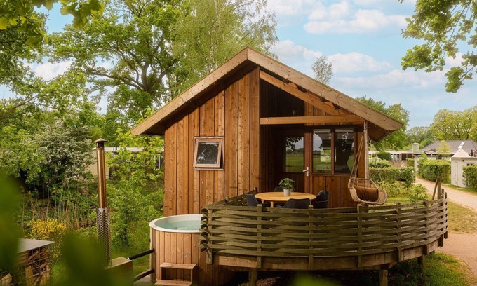 Zuna Cabina | Cozy cottage with hot tub, right on the Regge River. Check out the pictures!
