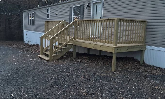 Redwood Casa | Cozy country cottage 3-bedroom mobile home with WiFi, AC in delightful Henry.