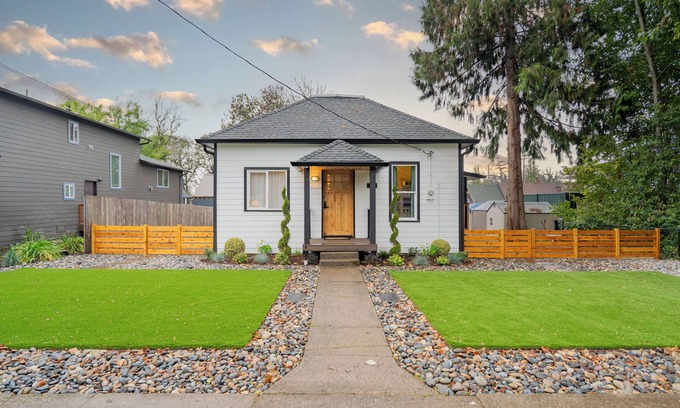 Ridgefield Casa | Cozy Country Cottage - 3 bedroom home in Ridgefield, WA.