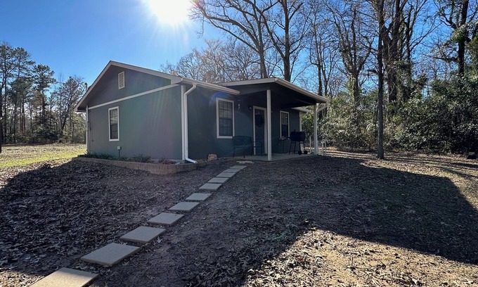 Jacksonville Casa | Cozy country retreat!- Close to River Run and Lake Jacksonville