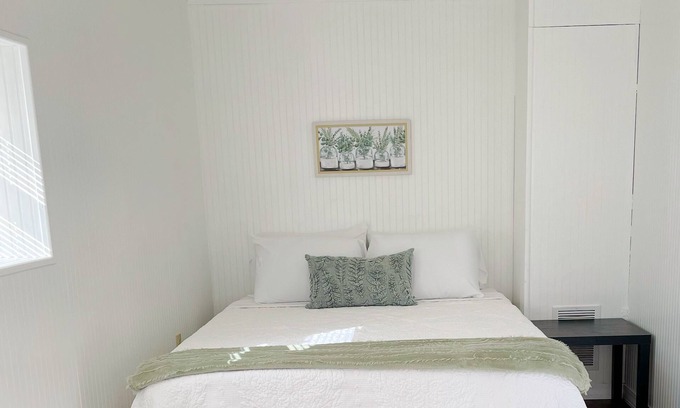 Sycamore Casa | Cozy Country Suite