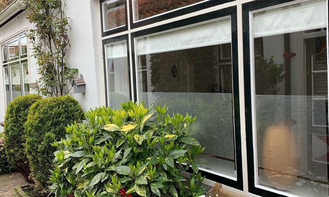 Wassenaar Casa | Acogedora casa patio en el centro del pueblo cerca de la playa, el mar y las dunas