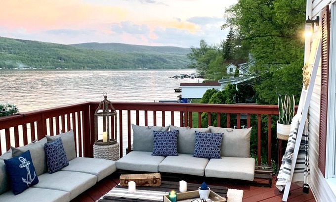 Hammondsport Casa | Cozy Cozy Cottage ~ Perfect Location On West Keuka Lake ~ Private Dock!