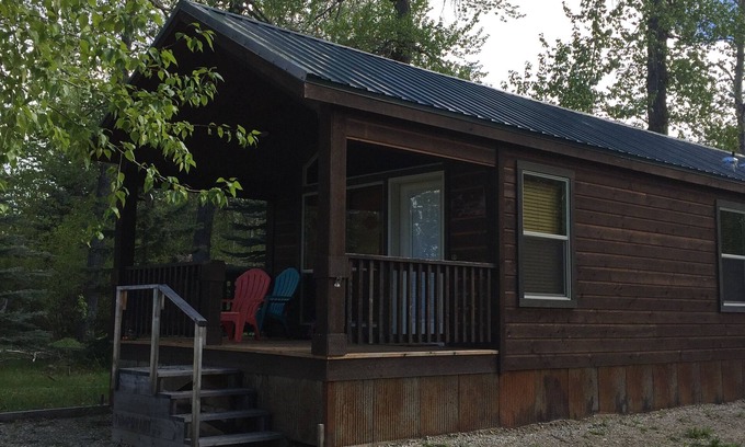 Red Lodge Cabina | Cozy Creekside Cabin