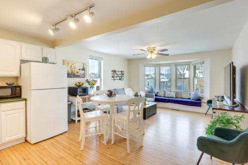 Delafield Apartamento | Cozy Delafield Apartment - Walk to Lake!
