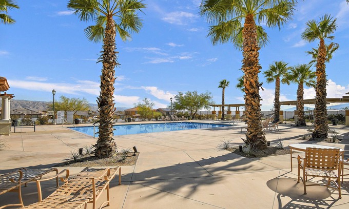 Skyborne Casa | Cozy Desert View...pet friendly!!
