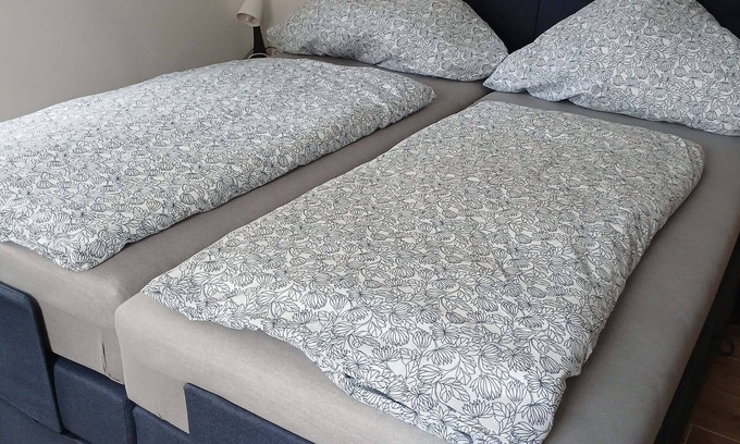 Rottingen Apartamento | Cozy double room (25sqm) with private bathroom