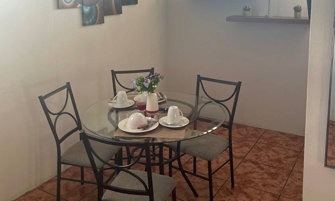 Carmen Apartamento | Cozy Downtown Alajuela | 5 min From Airport!