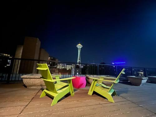 Belltown Apartamento | Cozy Downtown Condo Retreat with Space Needle View