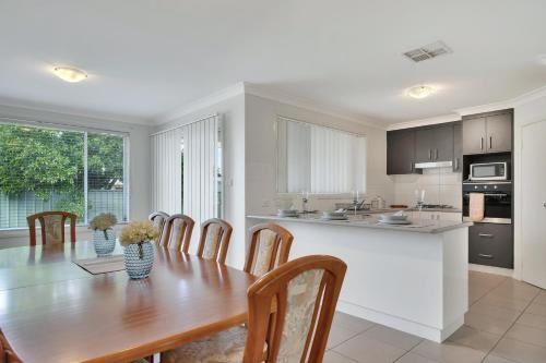 Dubbo Casa | Cozy Dubbo retreat - close to the zoo