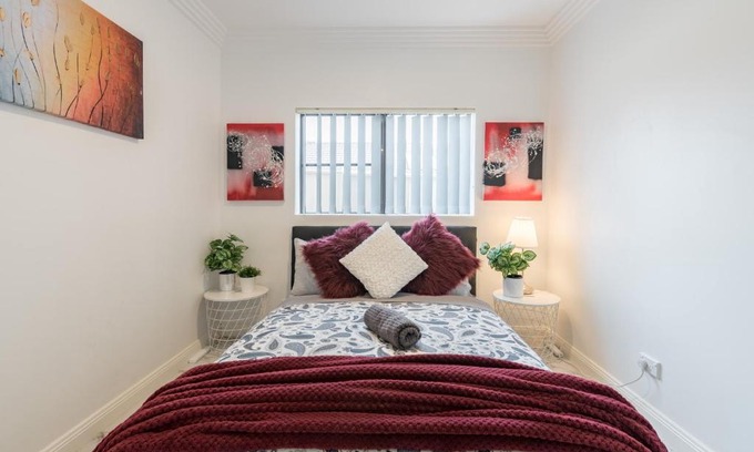 Glenfield Casa | Cozy Duplex Home 3 Bdrms 1 Bath Sleeps 6