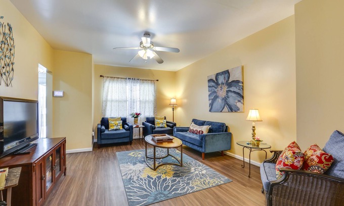 East Pittsburgh Casa | Cozy East Pittsburgh Home - 7 Mi to Frick Park!